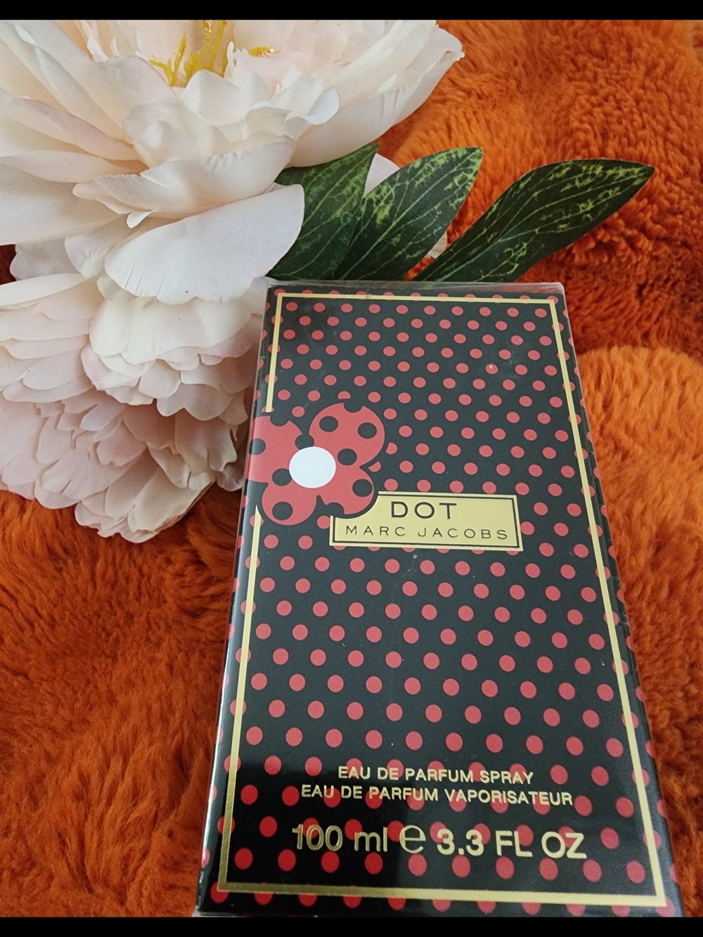 Marc Jacobs Dot Eau de Parfum Spray - Black with Coral Polka Dots